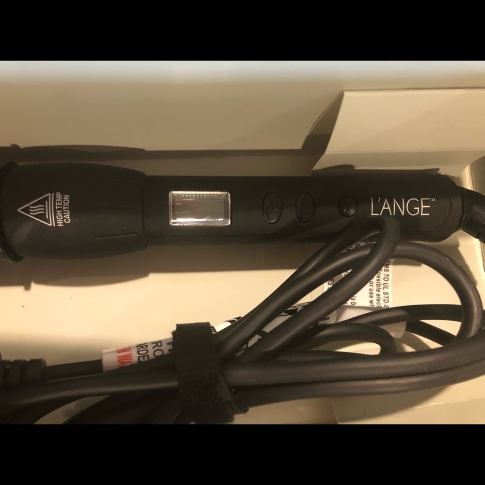 COPY - Lange - Le Spirale
1.25" (32MM) Titanium Digital Curling Wand